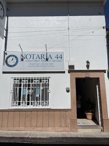 Notaria Pública 44