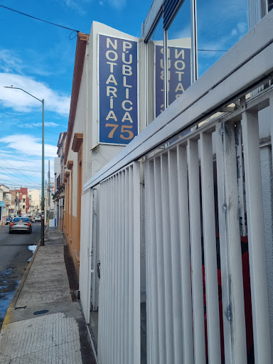 Notaría Pública Número 75