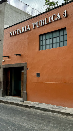 Notaría Pública No. 4