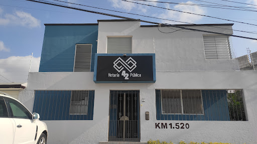 Notaría Pública 42