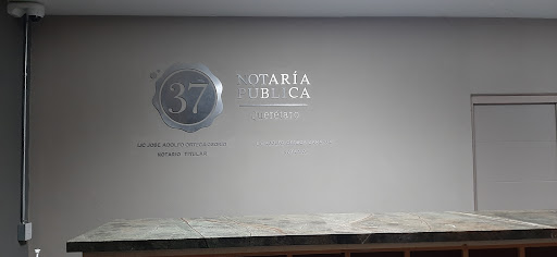 Notaría Pública 37