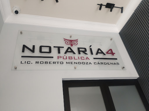 Notaría Pública 4.- Licenciado Roberto Mendoza